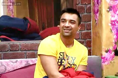 Bigg Boss 7: I'm 20 percent in love with you, Ajaz tells Gauahar