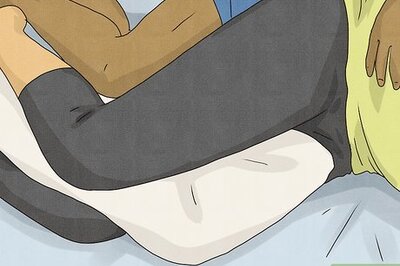 How to Cuddle While Pregnant