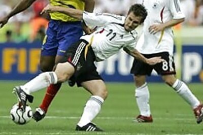 Klose practices with light switches