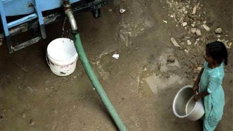 Hyderabad: Dial a tanker? 11,421 pleas pending