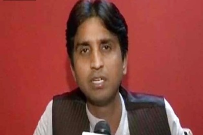 Kiran Bedi, Gen VK Singh were always soft on BJP, alleges AAP leader Kumar Vishwas