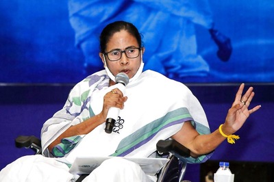 Mamata Sounds Third Wave Alarm, Writes to PM Modi For More Covid Vaccines