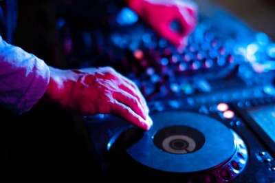 In Da Digital Club: Life Under Quarantine Fuels Online Parties Replete with Disco-ball Masks, DJ Stream