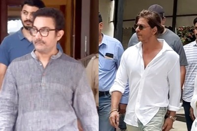 Shah Rukh Khan, Aamir Khan And Others Attend Prayer Meet Of Photographer Pradeep Bandekar, Watch Video