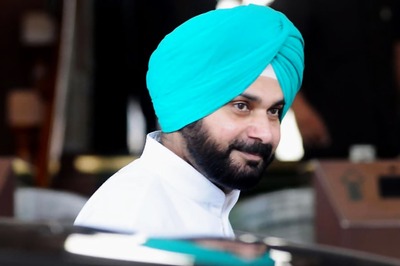 'It Was Just a Hug, and Not Rafale Deal': Sidhu Hits Out at BJP