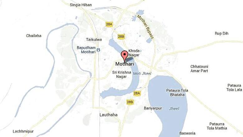 Maoists torch 2 tractors, earth mover in East Champaran