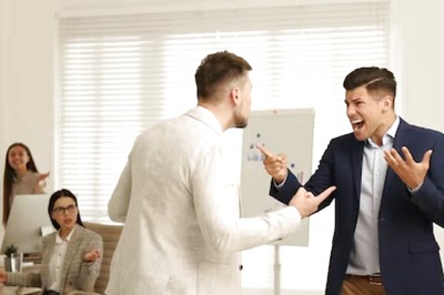 Chinese Nurse Double Dates Two Doctors At The Same Hospital And Then This Happened