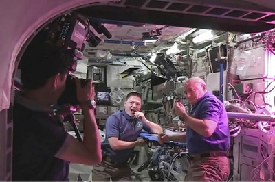 NASA Growing Red Romaine Lettuce Aboard International Space Station
