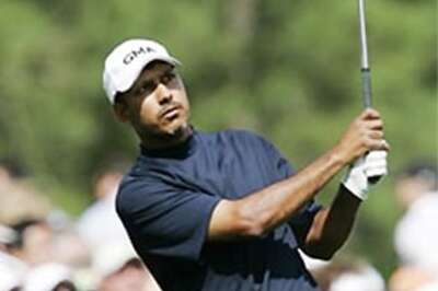 Tiger Woods in 10th place tie, Jeev fails in Rd 1