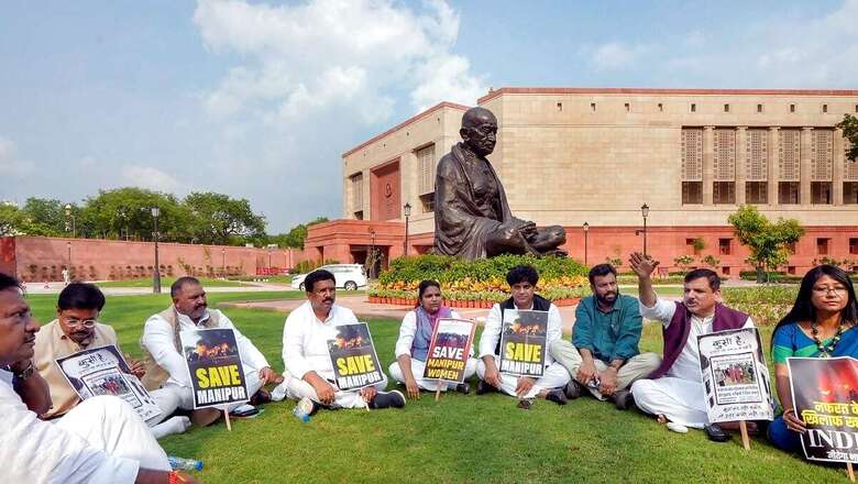 People of Delhi Will Give Befitting Reply to BJP in Elections: AAP on Services Bill Passed by Parliament