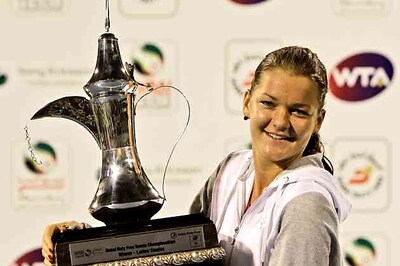 Agnieszka Radwanska wins Dubai title