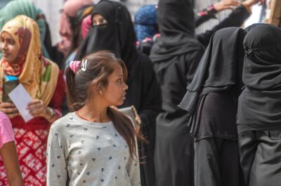 Hijab vs Saffron Shawl Row Deepens in Coastal Karnataka, Local Leaders Put Thinking Caps On