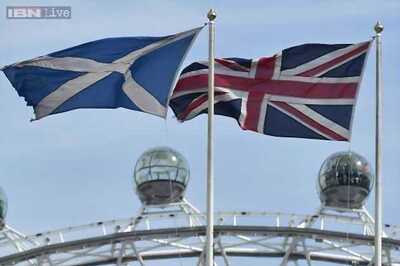 UK offers Scotland more autonomy ahead of vote