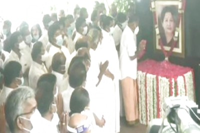 Jayalalithaa's Poes Garden Residence Unveiled as Memorial Day After Sasikala Walks Out of Jail