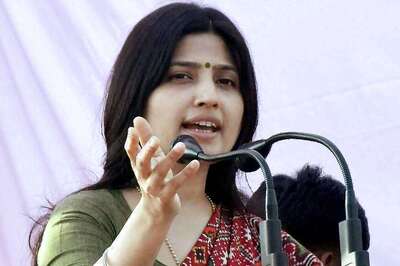 Dimple Yadav returns BJP's 'Kasab' Fire With Computer, Smartphone, Bachche