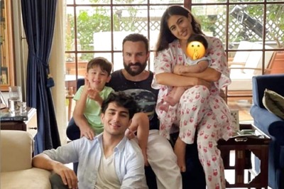 Saif Ali Khan Poses With Sara, Ibrahim, Taimur and Jeh on Eid in True 'Quadfather' Fashion