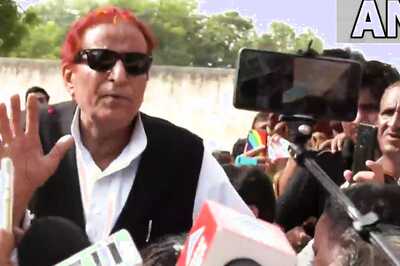 Azam Khan Meets Jailed SP Workers After Giving Lucknow Meet a Miss, Says 'Not Angry with Anyone'