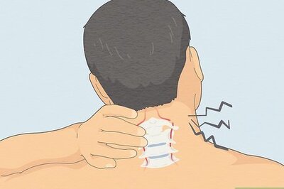 A Complete Guide to End a Neck Cracking Habit