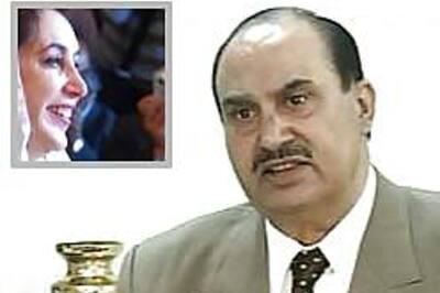 Pak govt reveals how Benazir was killed