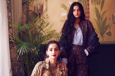 Sonam Kapoor Dedicates Aisha Title Track To Rhea Kapoor On Her B'day: 'Javed Uncle Wrote This...'