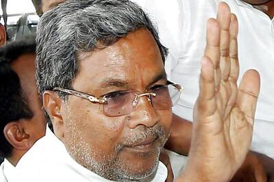 EC admonishes Siddaramaiah for calling Modi a mass murderer