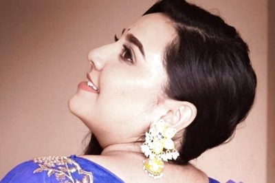 Tamil Tv Actress Neha Menon Celebrates Birthday With Baakiyalakshmi Cast