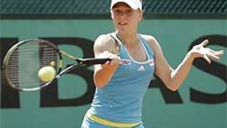 French Open: Sharapova, Nadal advance to Round II