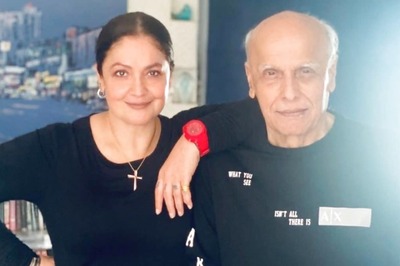 Pooja Bhatt Reveals Dad Mahesh Bhatt’s Message Made Her Give Up Alcohol Addiction: ‘All This Wouldn’t…’
