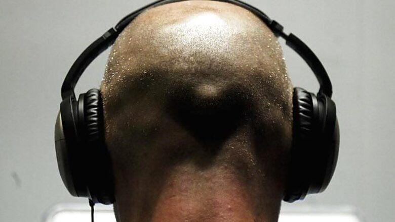 A new headset that plays music and tracks your health