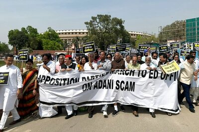 Cong-BJP Slugfest Intensifies; No Business in Parliament for Third Straight Day