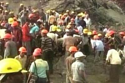 3 Chinese engineers held in Balco chimney crash case