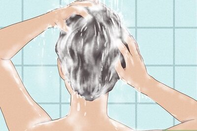 How to Apply Tape‐In Hair Extensions