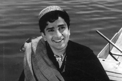 Shashi Kapoor Birth Anniversary: 5 Must Watch Movies of the Actor