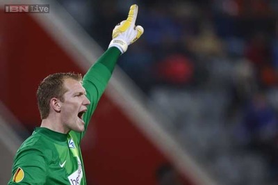 Delhi Dynamos sign tallest goalkeeper