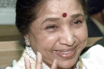 Technology Cannot Add Soul to Singer's Voice: Asha Bhosle