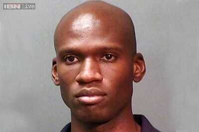 US Navy Yard shooting: 13 people including gunman dead