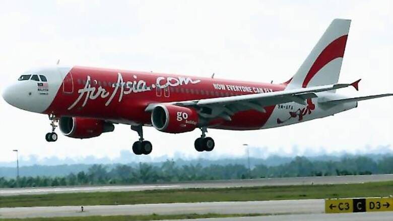 AirAsia shares lose 8 per cent in Malaysia after jet disappears
