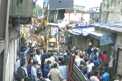 35 Rescued, None Injured After Ceiling Collapses in South Mumbai Building