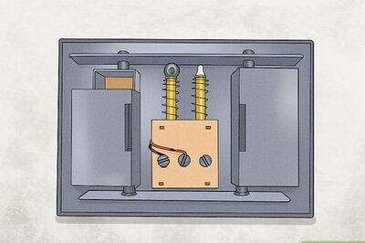How to Repair a Door Chime