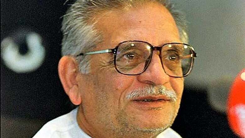 Literature should be presented without entertainment: Gulzar