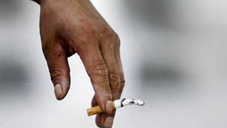 Fasting best way to quit smoking: Pakistani expert