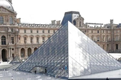 Man Shares 'Indian Chachaji' Tried to Scam Him Outside Louvre Museum in Paris on Reddit