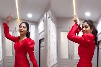 Shilpa Shetty Flaunts Her Quirky Dance Moves as She Joins Viral Instagram Trend, Watch Video