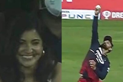 Anushka Sharma's Reaction To Virat Kohli's One Handed Catch In RCB vs DC Goes Viral, Watch Video