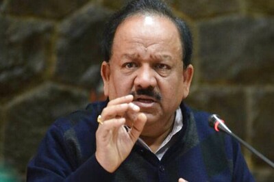 Union Minister Harsh Vardhan Takes Stock of Covid-19 Preparedness in Punjab, Appreciates Steps Taken