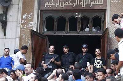 Gunbattle fought in Cairo mosque as Egypt mulls Brotherhood ban