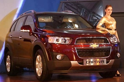 Chevrolet launches updated Captiva in India