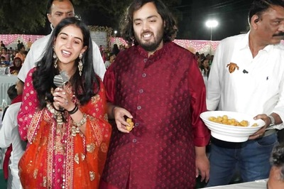 Locals Pour Love & Blessings on Anant Ambani-Radhika Merchant at Jamnagar Anna Seva
