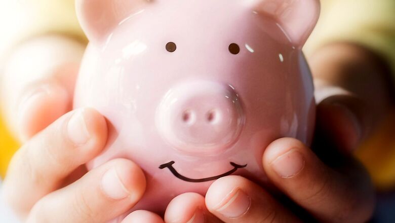 On Teachers' Day, A Few Lessons from Bollywood That'll Help You See The Big Picture on Investing