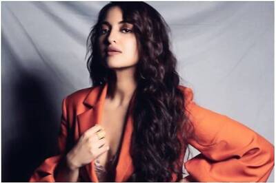 Sonakshi Sinha Loses Her Cool On People Using Sushant Singh Rajput's Death For Their Own Publicity